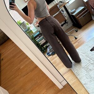 Reformation brown Val straight 90s jeans. Fall seasonal